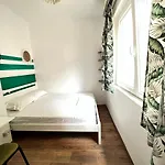 Trip'n'hostel Chill Zone Ostello Tirana