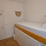 Trip'n'hostel Chill Zone Ostello Tirana
