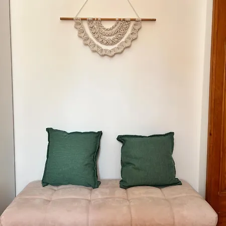 Хостел Trip'n'hostel Chill Zone Тирана