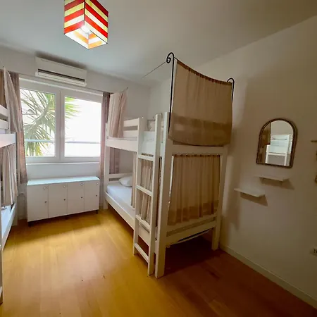Хостел Trip'n'hostel Chill Zone *