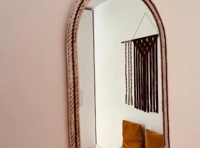 Trip'n'hostel Chill Zone * تيرانا