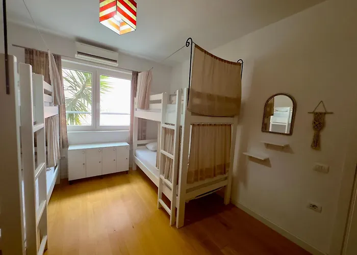 بيت شباب Trip'n'hostel Chill Zone *