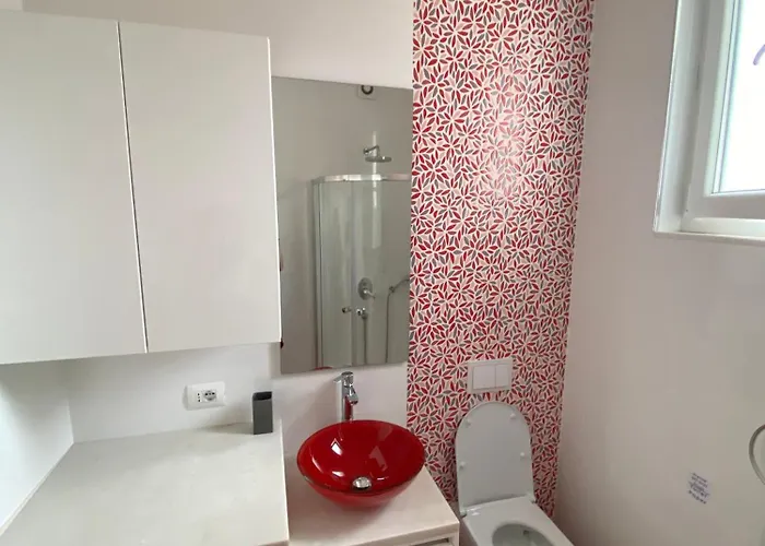 Trip'n'hostel Chill Zone * تيرانا