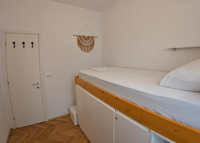 Trip'n'hostel Chill Zone بيت شباب تيرانا